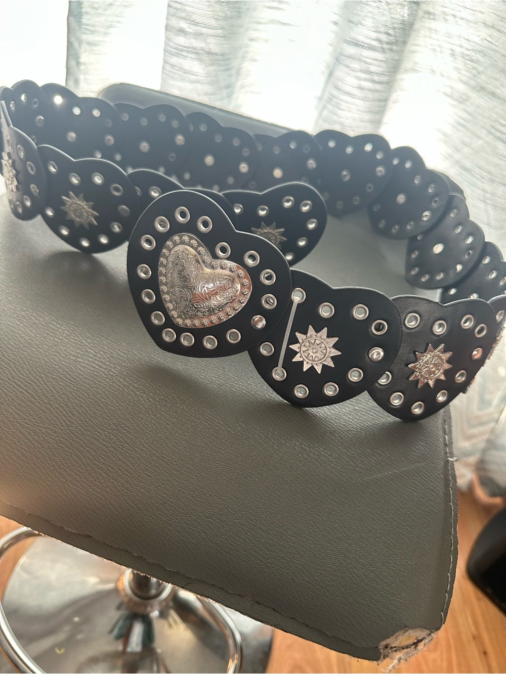Black Heart-Panel Women’s Waist Belt with Silver-Tone Studs